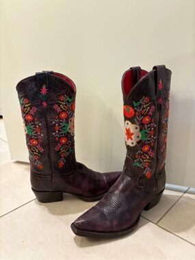 Macie Bean Purple Embroidered Western Boots